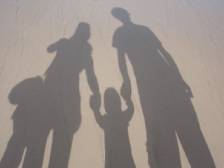 family-together-parents-beach parenting right